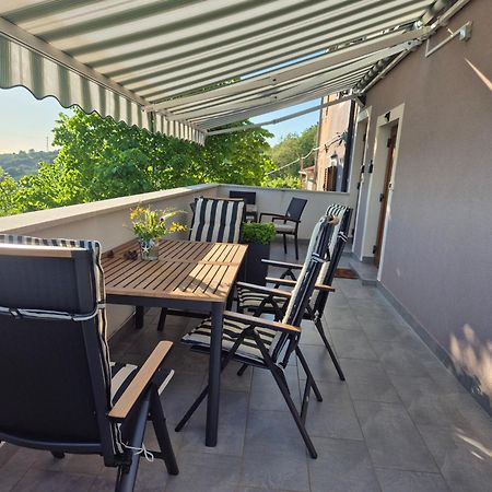 Apartment Bellavista Grožnjan Kültér fotó
